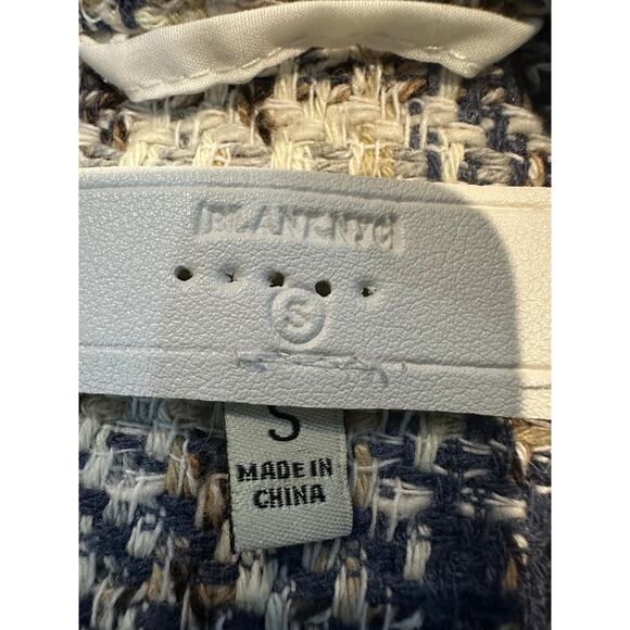 Blank NYC Tweed Cropped Jacket Size Small Chanel Vibes Statement Piece - Picture 6 of 10